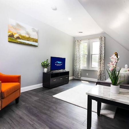 Cozy Micro Apartment, Minutes From Falls نياغارا فالس، نيويورك المظهر الخارجي الصورة